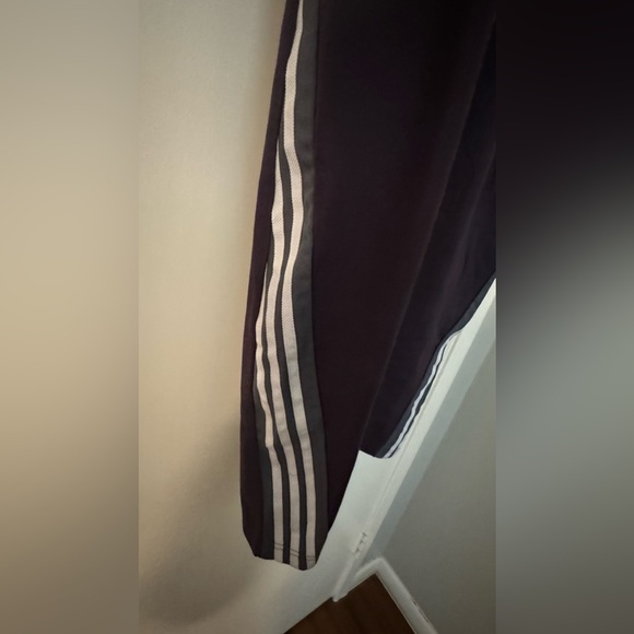 Adidas joggers / gym pants, Men’s size M - Picture 2 of 5